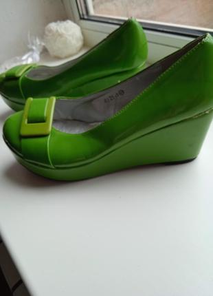 Туфли зеленые2 фото
