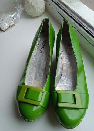 Туфли зеленые4 фото