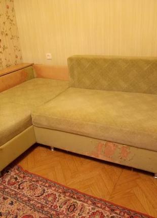 Мягкий угловой диван раскладной стандарт с боковыми полками для хранения вещей2 фото
