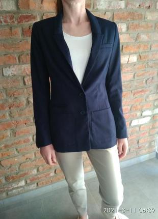 Базовой стильный пиджак h&m xs