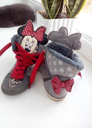 Классные высокие кеды