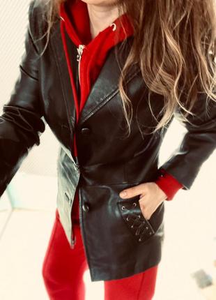 Кожаная куртка