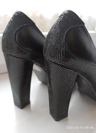 Продам жіночі туфлі braska3 фото