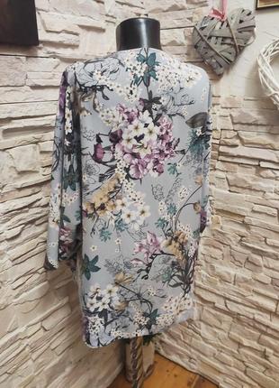 Красивая актуальная свободная серая цветочная туника накидка на купальник блуза new look3 фото