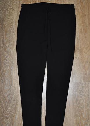 Актуальные тонкие штаны брюки на резинке