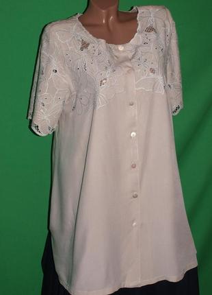 Шикарная рубашка- платье (м-л замеры) 100% вискоза, узор гладью ,замечательно смотрится