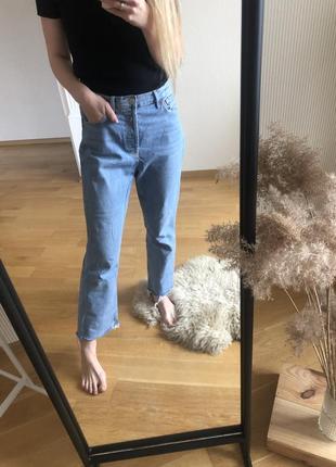 Джинсы zara голубые