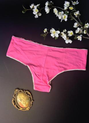 Нежные кружевные хлопковые трусики victoria's secret lace trim cheeky panty5 фото