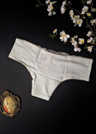 Ніжні мереживні бавовняні трусики victoria's secret lace trim cheeky panty6 фото