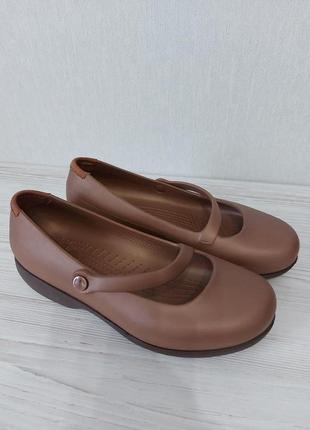 crocs sandales 37-38 розміру