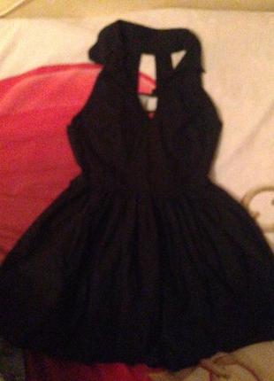 Стильное чорное платье от asos
