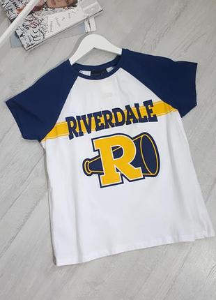 Футболка с принтом riverdale cheerleading. белая футболка с принтом ривердейл1 фото