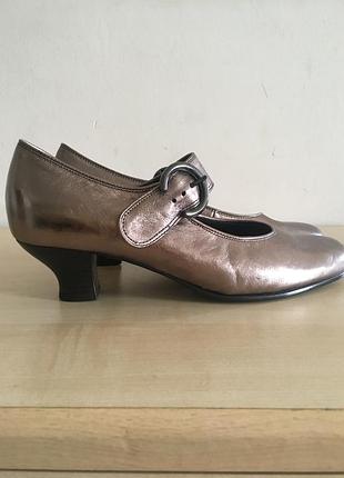 Брендові стильні шкіряні туфлі мері джейн