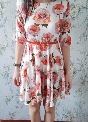 Новое цветочное платье