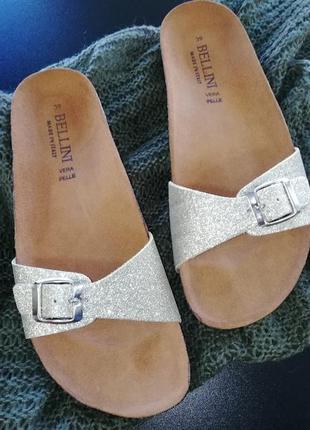 Стильні шльопанці в стилі birkenstock