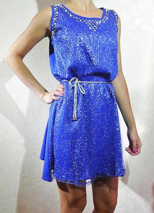 Тоненькое нарядное платье цвета синий электрик