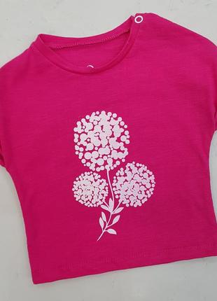 Легка літня футболка для дівчинки