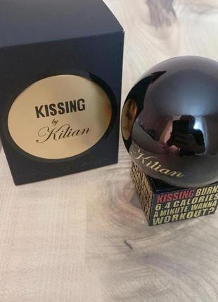 Kilian kissing burns оригінал eau de parfum💥оригінал 1,5 мл розпив аромату затест8 фото