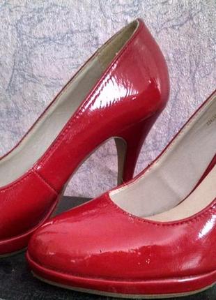 Туфли женские красные tamaris6 фото