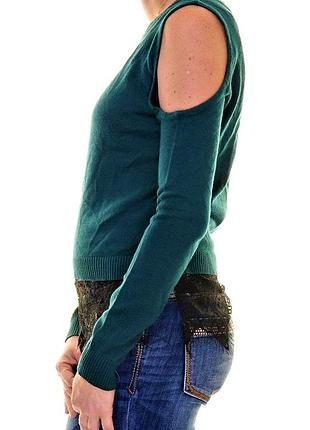 Tонкий свитерок с вырезами по рукавам, отороченный кружевом по низу ( на 46-48 р)