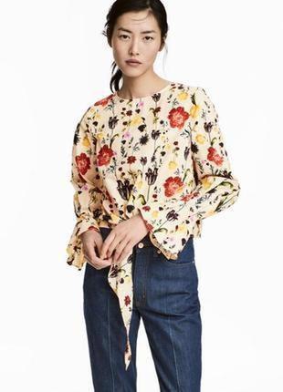 H&m блуза - топ в квітковий принт і зав'язками спереду s