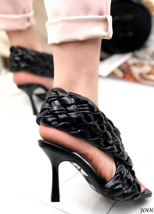 Босоніжки.босоножки