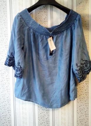 Блуза з вишивкою f&f, розмір 42 євро=наш 48-50