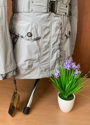 Windward куртка з обробкою під пояс стильна колір сірий (кишені)7 фото