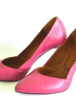 Туфли лодочки из натуральной кожи на шпильке 9см