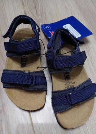 Босоножки для мальчика.

26