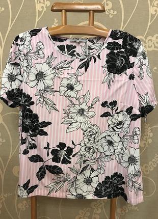 Очень красивая и стильная брендовая блузка в цветах 20.