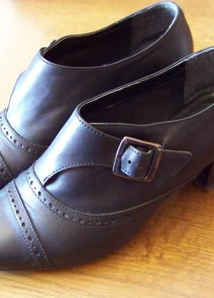 Туфли в мужском стиле с пряжкой натуральная кожа 36.5-37 tlc2 фото