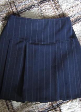 Тёмно-синяя юбка в полоску  со складками р. 10 128-134 см