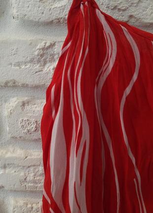 Платье миди красное на бретельках7 фото