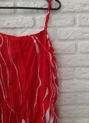 Платье миди красное на бретельках5 фото