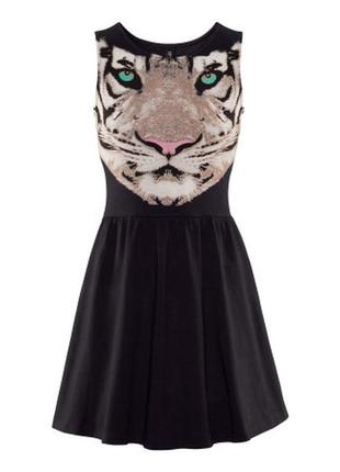 Коротенькое платье с тигром