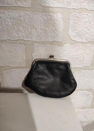 Маленький, радянський гаманець з замочком "поцілунок"