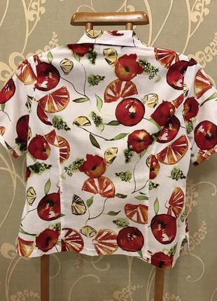Очень красивая и стильная брендовая блузка в фруктах...100% коттон.2 фото