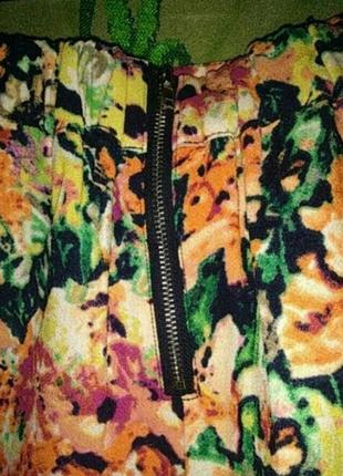 Яркие шорты с цветочным принтом3 фото