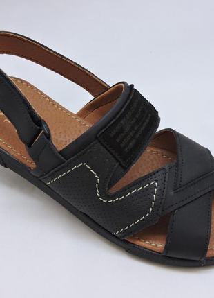 Чоловічі шкіряні сандалі3 фото