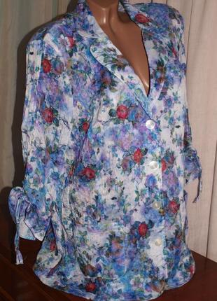 Красивая цветочная блуза (3-4 хл замеры) лёгкая, с кармашкми, отлично смотрится2 фото