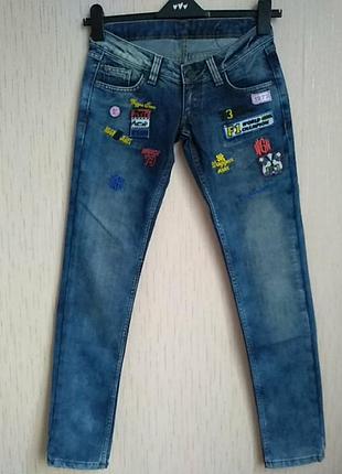 Джинси блакитні