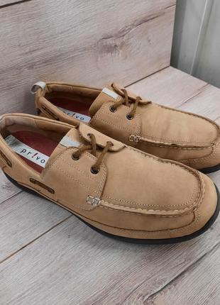 Туфлі топсайдеры clark's