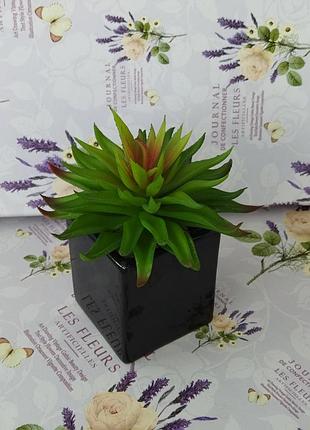 Композиція з штучних квітів