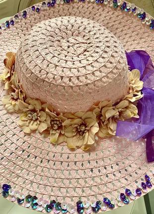 Річна капелюшок ручної роботи з декором ))2 фото