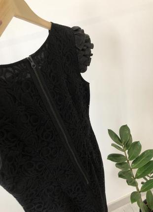 Платье чехол черное с ажурными рукавами плечиками по фигуре кружевное базовое в обтяжку2 фото