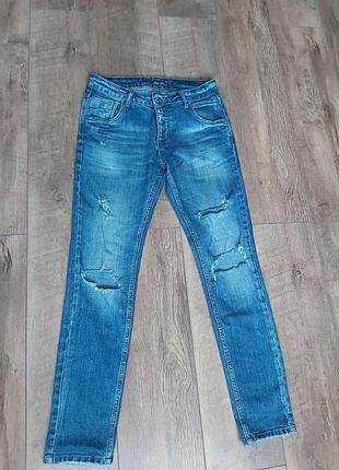 Джинсы