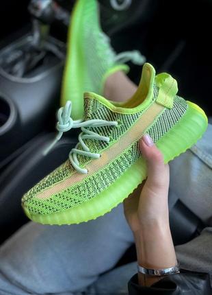 Yeezy boost 350 yeezreel
neon green рефлективные светящиеся неоновые кроссовки6 фото