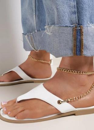 Хітові в'єтнамки з ланцюгом