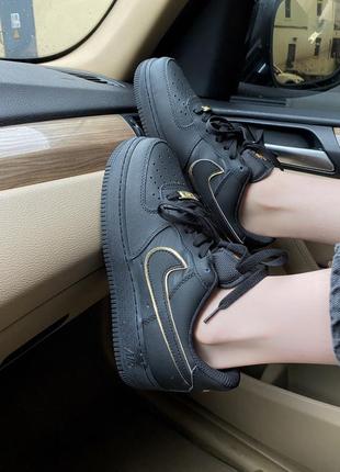 Жіночі чорні кросівки найк айр форс nike air force 1 07 essential black4 фото